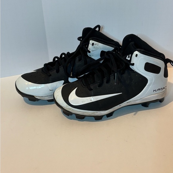 Nike Other - Nike Black and White Mid-Top cleats for football